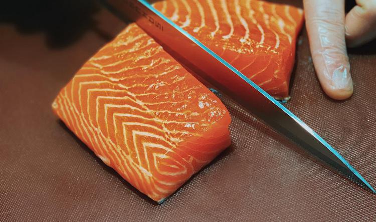 *Frozen Salmon Oat Treats
