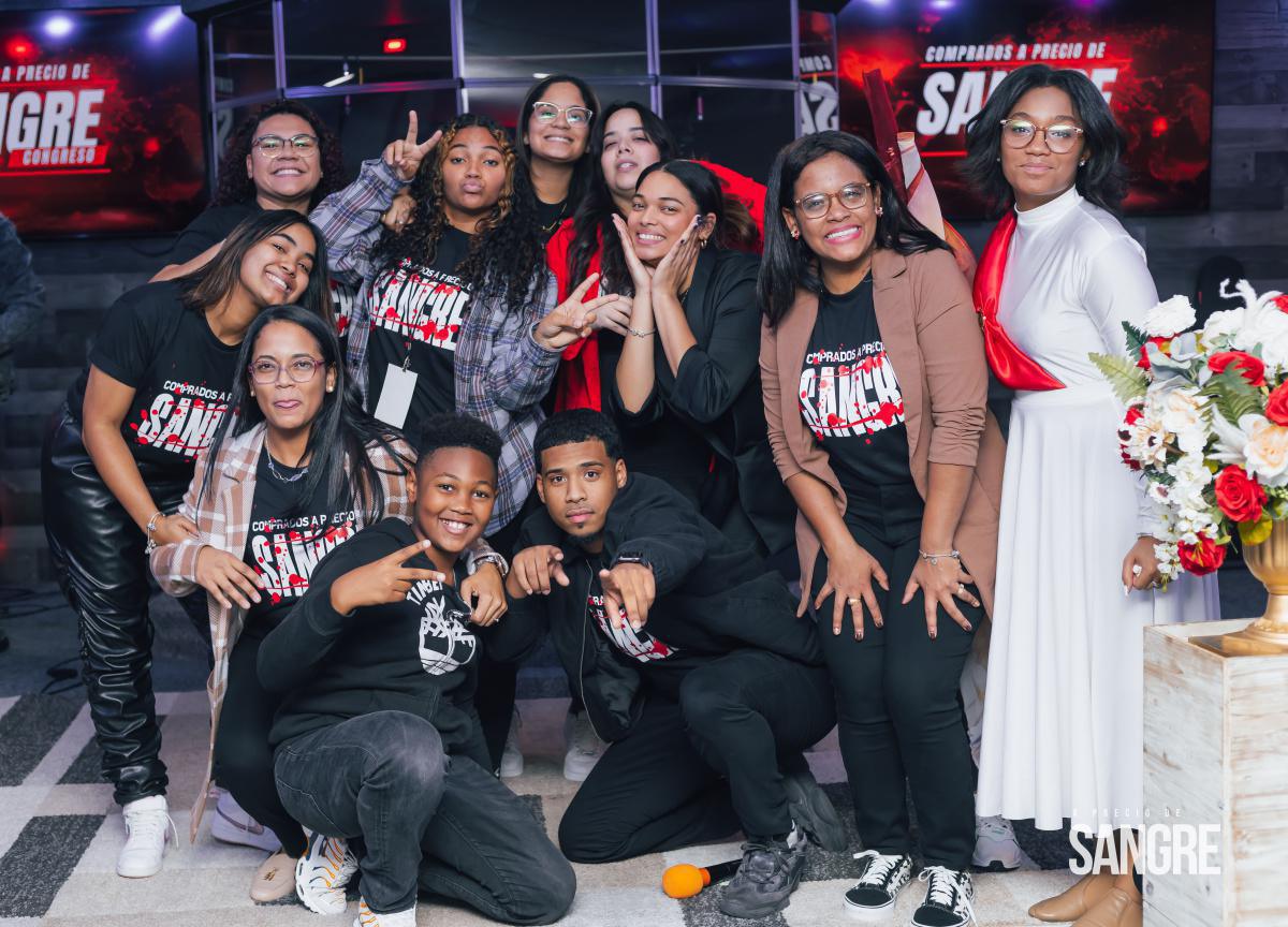 COMPRADOS A PRECIO DE SANGRE