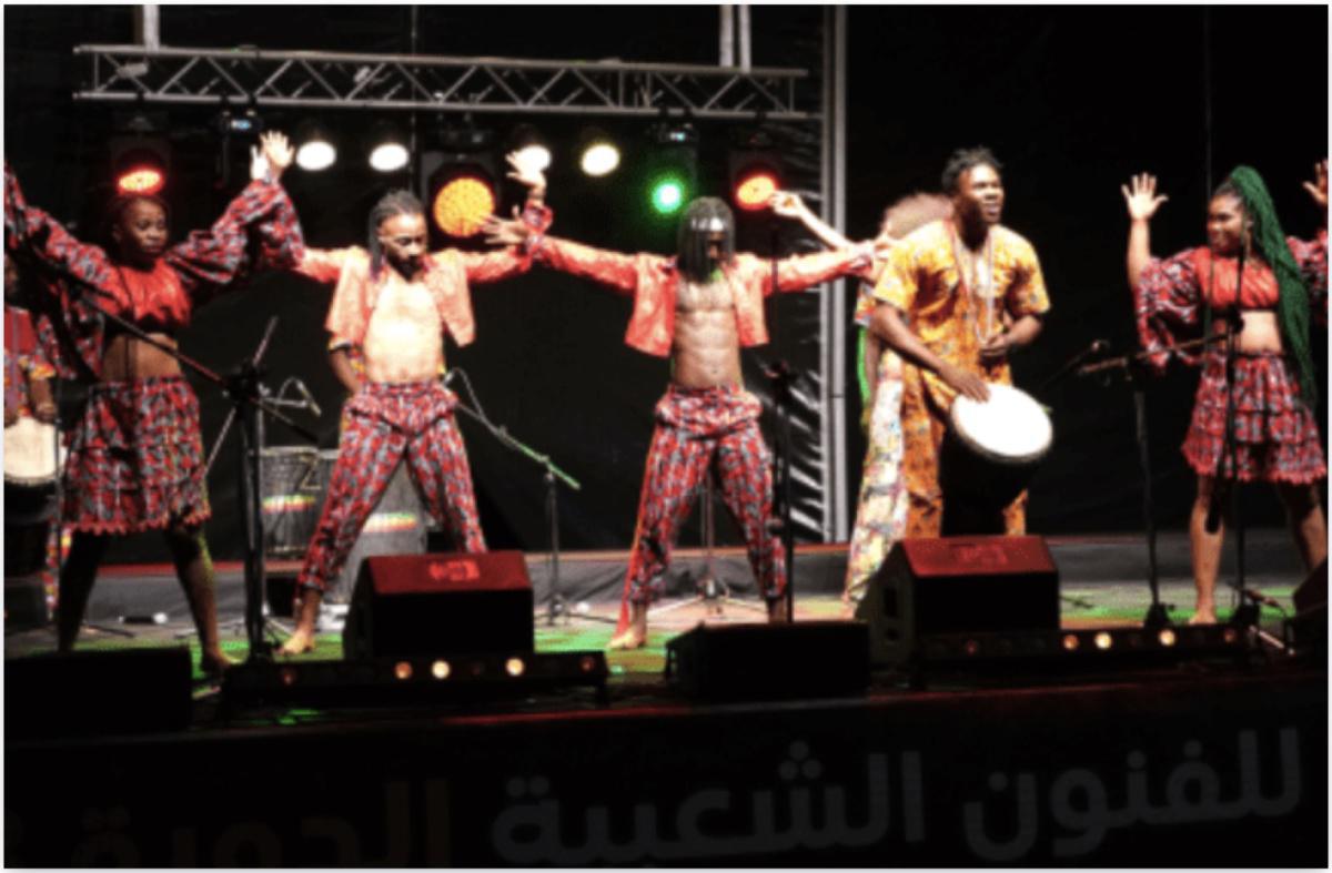 La magie des percussions africaines résonne á Marrakech : 'Yiriba Africa' en vedette au FNAP