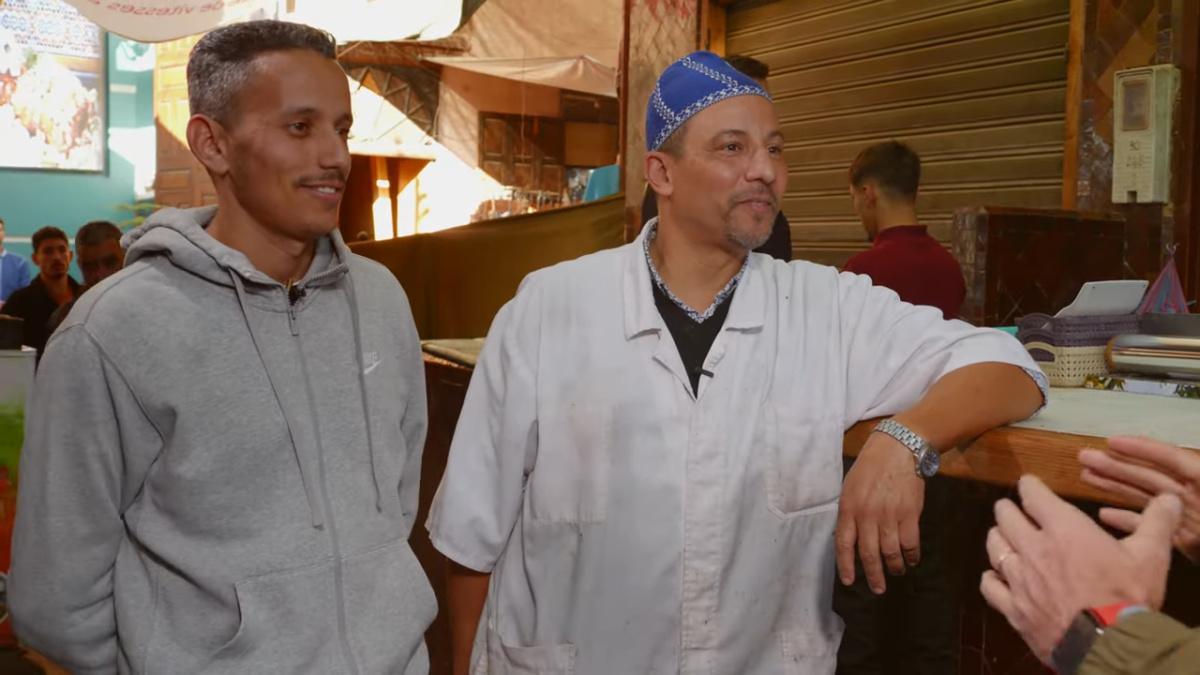 مراكش تحت المجهر: رحلة طعام مذهلة مع "Best Ever Food Review Show" من أزقة المدينة إلى موائد النخبة