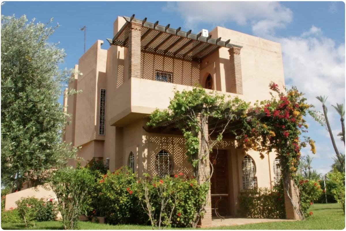 الممثل جيرار لانفان: منزلنا في مراكش مع حديقة للخضروات ودجاج يساوي ثمن مترين مربعين في باريس الممثل جيرار لانفان: منزلنا في مراكش مع حديقة للخضروات ودجاج يساوي ثمن مترين مربعين في باريس