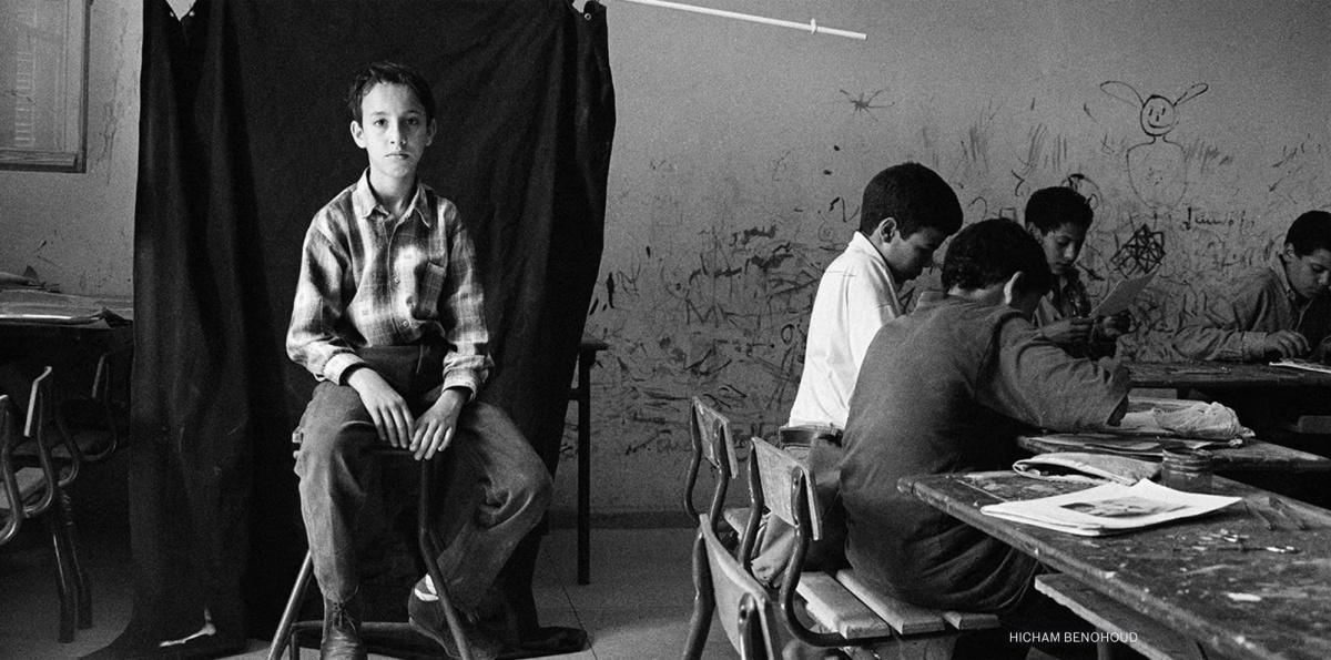 الفصل الدراسي: مرآة المجتمع المغربي في عدسة هشام بناحود الفصل الدراسي: مرآة المجتمع المغربي في عدسة هشام بناحود