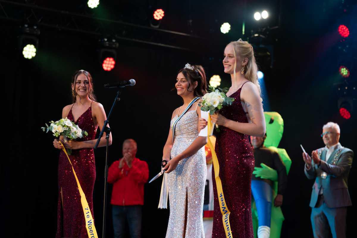 Ben jij de volgende Jeugdkoningin of Hofdame van de Woerdense VakantieWeek 2026? Ben jij de volgende Jeugdkoningin of Hofdame van de Woerdense VakantieWeek 2026?