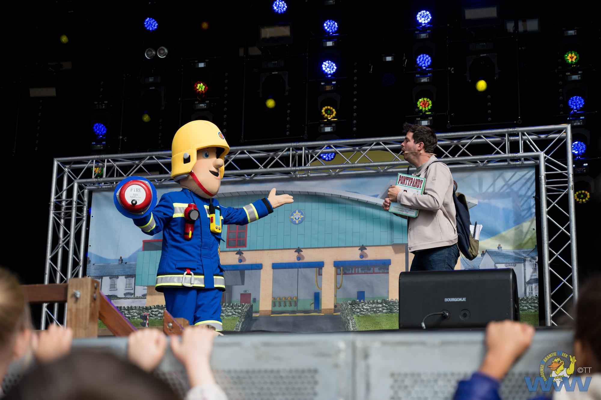 Mega Kids Show-50