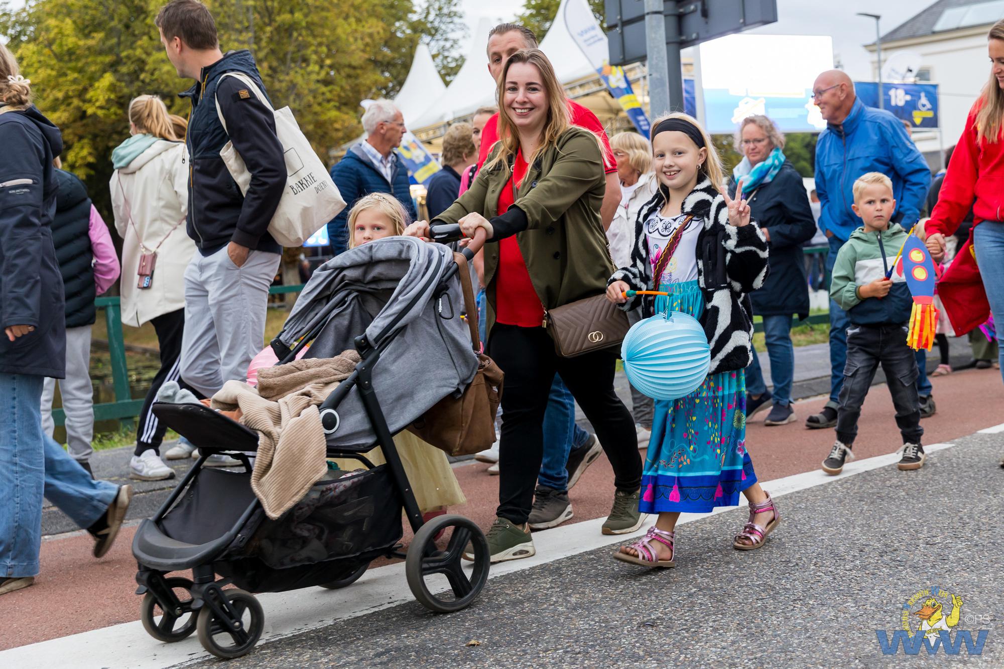 Lampionnenoptocht 2025-39