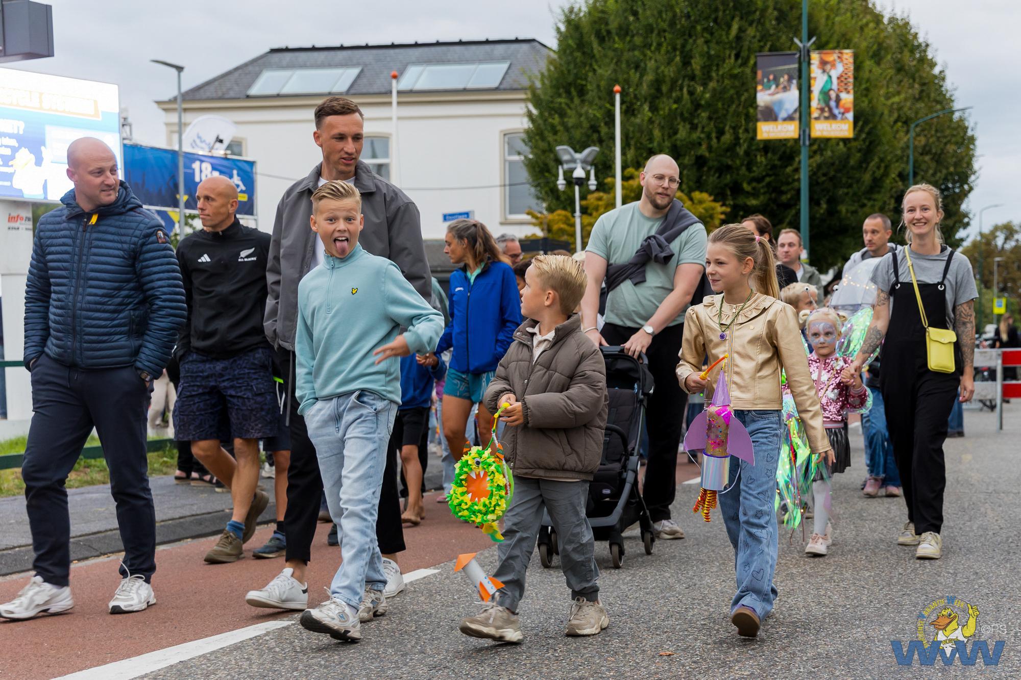 Lampionnenoptocht 2025-40