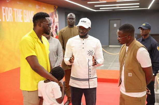 BAL 2025 : Bassirou Diomaye Faye porte haut les couleurs du sport et de la culture sénégalaise