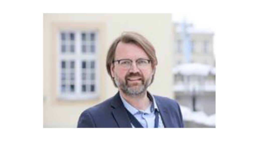 NEUER STADTSCHULRAT FLORIAN KRAUS NEUER STADTSCHULRAT FLORIAN KRAUS