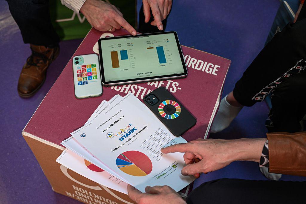 NEU AM START: „SCHOOLS FOR EARTH“ NEU AM START: „SCHOOLS FOR EARTH“