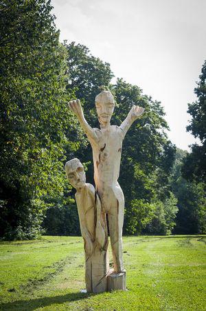 DAS KUNSTWERK „GEMEINSAM ZUKUNFT GESTALTEN“ WANDERT IN DIE GRUNDSCHULE BERG AM LAIM DAS KUNSTWERK „GEMEINSAM ZUKUNFT GESTALTEN“ WANDERT IN DIE GRUNDSCHULE BERG AM LAIM
