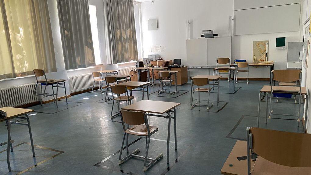SCHULEN IN BAYERN BLEIBEN NACH DEN OSTERFERIEN ERSTMAL GESCHLOSSEN. MLLV BEGRÜSST DIE ENTSCHEIDUNG SCHULEN IN BAYERN BLEIBEN NACH DEN OSTERFERIEN ERSTMAL GESCHLOSSEN. MLLV BEGRÜSST DIE ENTSCHEIDUNG