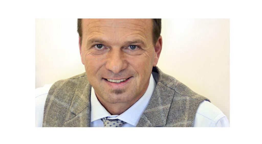 IM BRENNPUNKT: JETZT ALS TEAM-LEHRKRAFT DIE BAYERISCHEN SCHULEN UNTERSTÜTZEN! IM BRENNPUNKT: JETZT ALS TEAM-LEHRKRAFT DIE BAYERISCHEN SCHULEN UNTERSTÜTZEN!