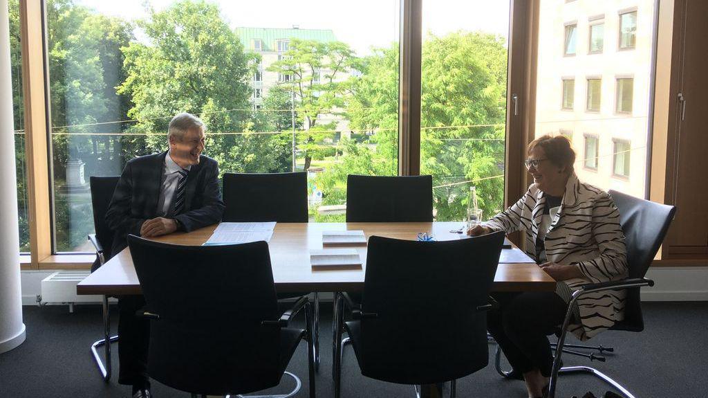 BAYERISCHES BÜNDNIS FÜR SPRACHBILDUNG BAYERISCHES BÜNDNIS FÜR SPRACHBILDUNG