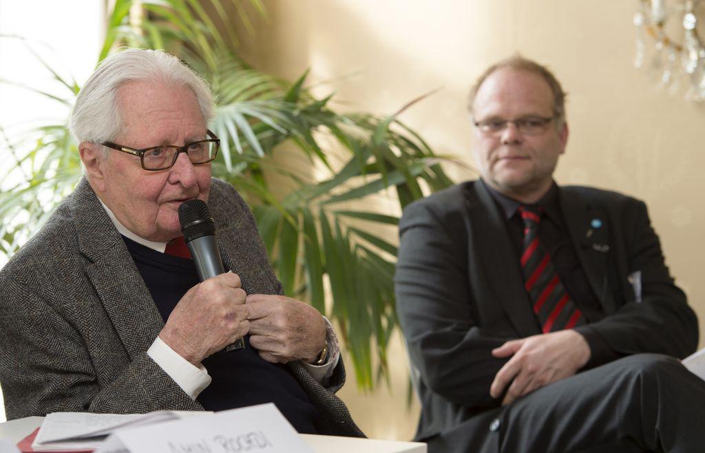 NACHRUF. BEGLEITER, MAHNER, MOTIVATOR – EINE AUSSERGEWÖHNLICHE PERSÖNLICHKEIT IST VON UNS GEGANGEN: DR. HANS-JOCHEN VOGEL, EHRENMITGLIED IM MLLV.  NACHRUF. BEGLEITER, MAHNER, MOTIVATOR – EINE AUSSERGEWÖHNLICHE PERSÖNLICHKEIT IST VON UNS GEGANGEN: DR. HANS-JOCHEN VOGEL, EHRENMITGLIED IM MLLV.