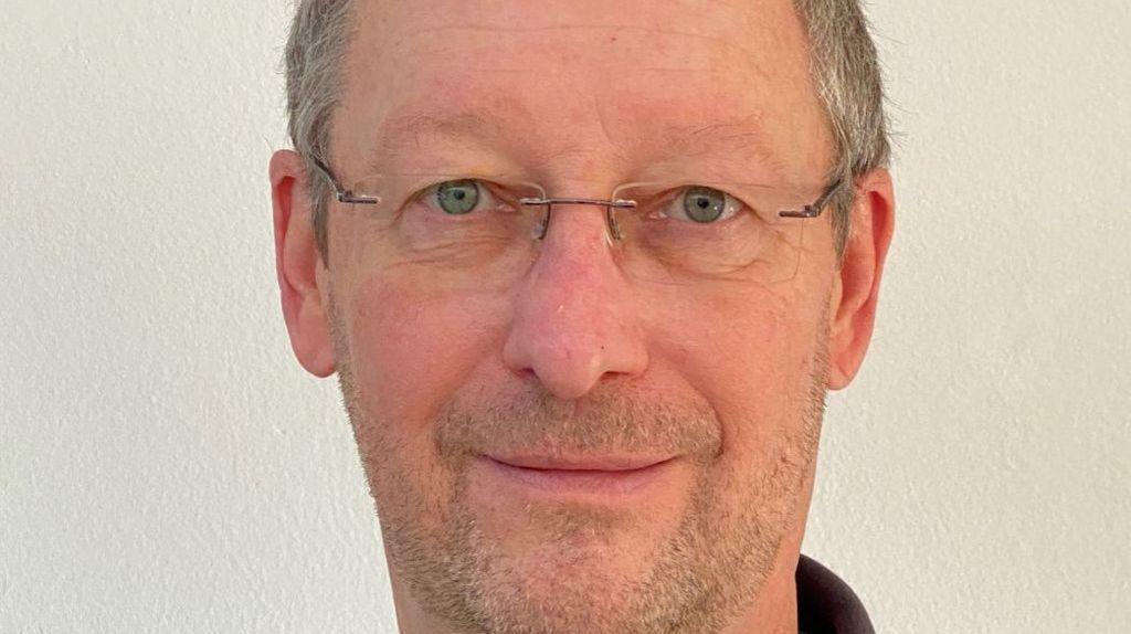 EINSATZ FÜR GUTE LUFT IN MÜNCHNER KLASSENZIMMERN EINSATZ FÜR GUTE LUFT IN MÜNCHNER KLASSENZIMMERN