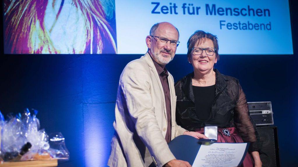 DER TRAUM VON GERECHTER BILDUNG - EHRUNG KARL-HEISS-MEDAILLE DER TRAUM VON GERECHTER BILDUNG - EHRUNG KARL-HEISS-MEDAILLE