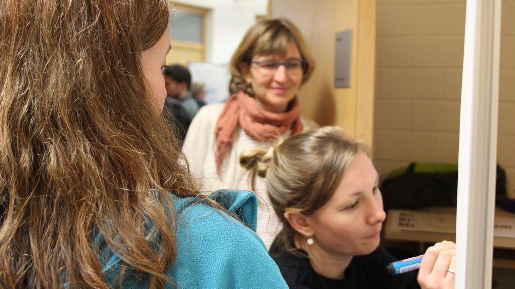 SCHULE UND EXTERNE PARTNER FÜR BILDUNG FÜR NACHHALTIGE ENTWICKLUNG SCHULE UND EXTERNE PARTNER FÜR BILDUNG FÜR NACHHALTIGE ENTWICKLUNG