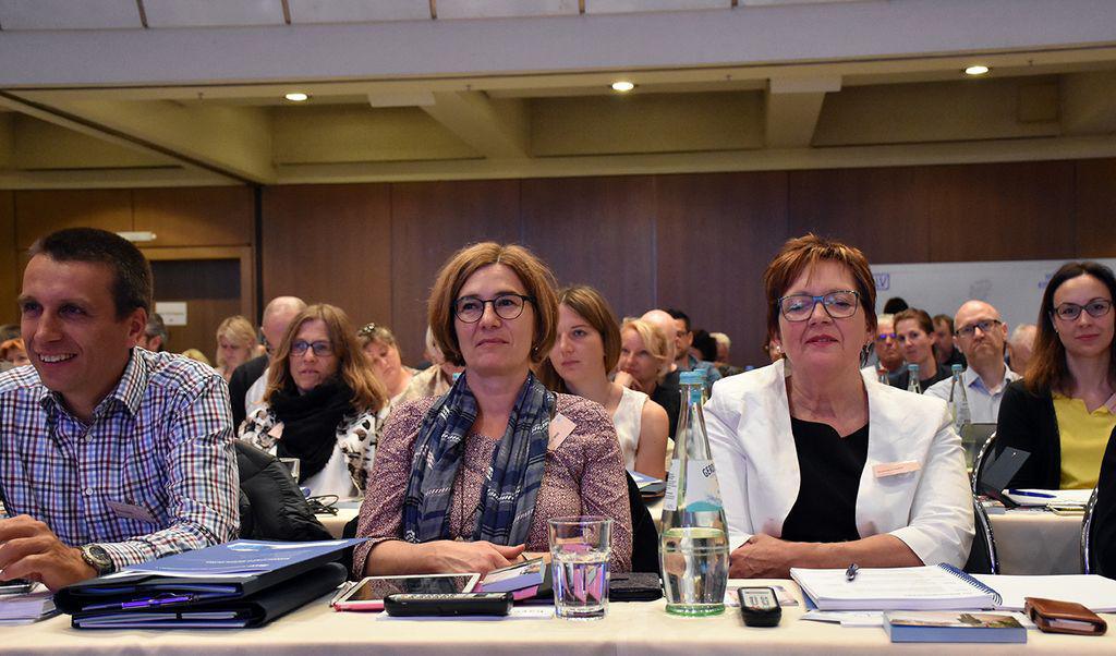 MLLV IN WÜRZBURG AUF DELEGIERTENVERSAMMLUNG MLLV IN WÜRZBURG AUF DELEGIERTENVERSAMMLUNG