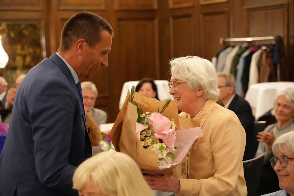 VERANSTALTUNG: Ehrenabend für die Jahrgänge 2020/21 VERANSTALTUNG: Ehrenabend für die Jahrgänge 2020/21