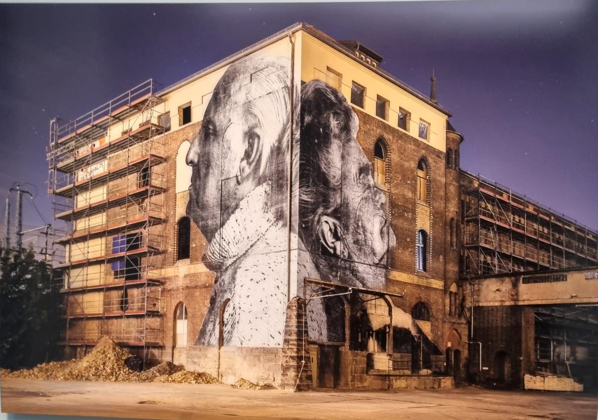 JR - ein Künstler der etwas anderen Art JR - ein Künstler der etwas anderen Art