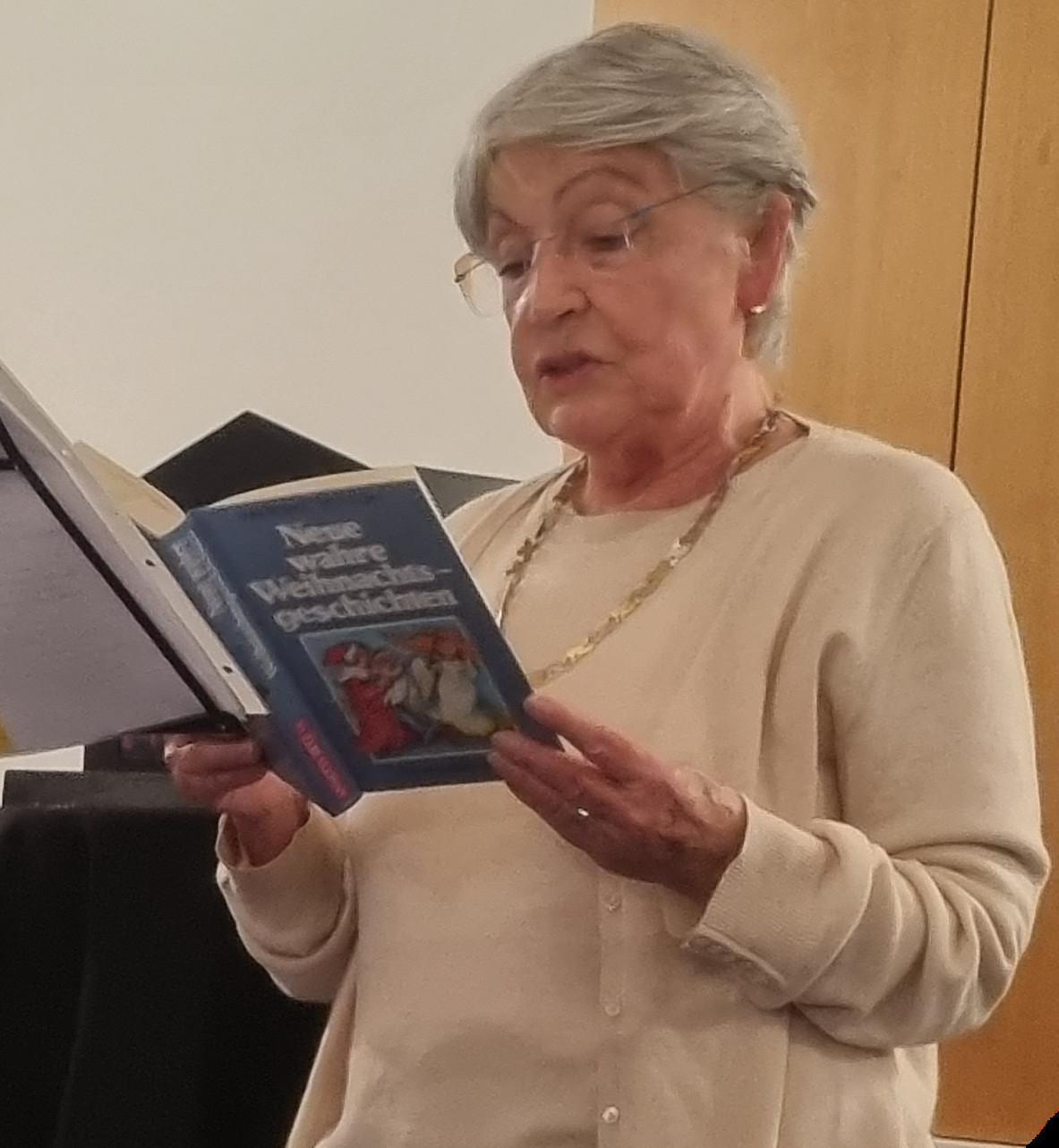 „Die Gans muss ins Rohr!“ „Die Gans muss ins Rohr!“