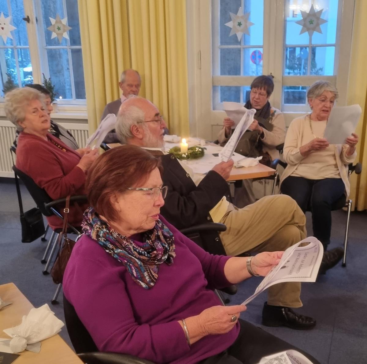 „Die Gans muss ins Rohr!“ „Die Gans muss ins Rohr!“