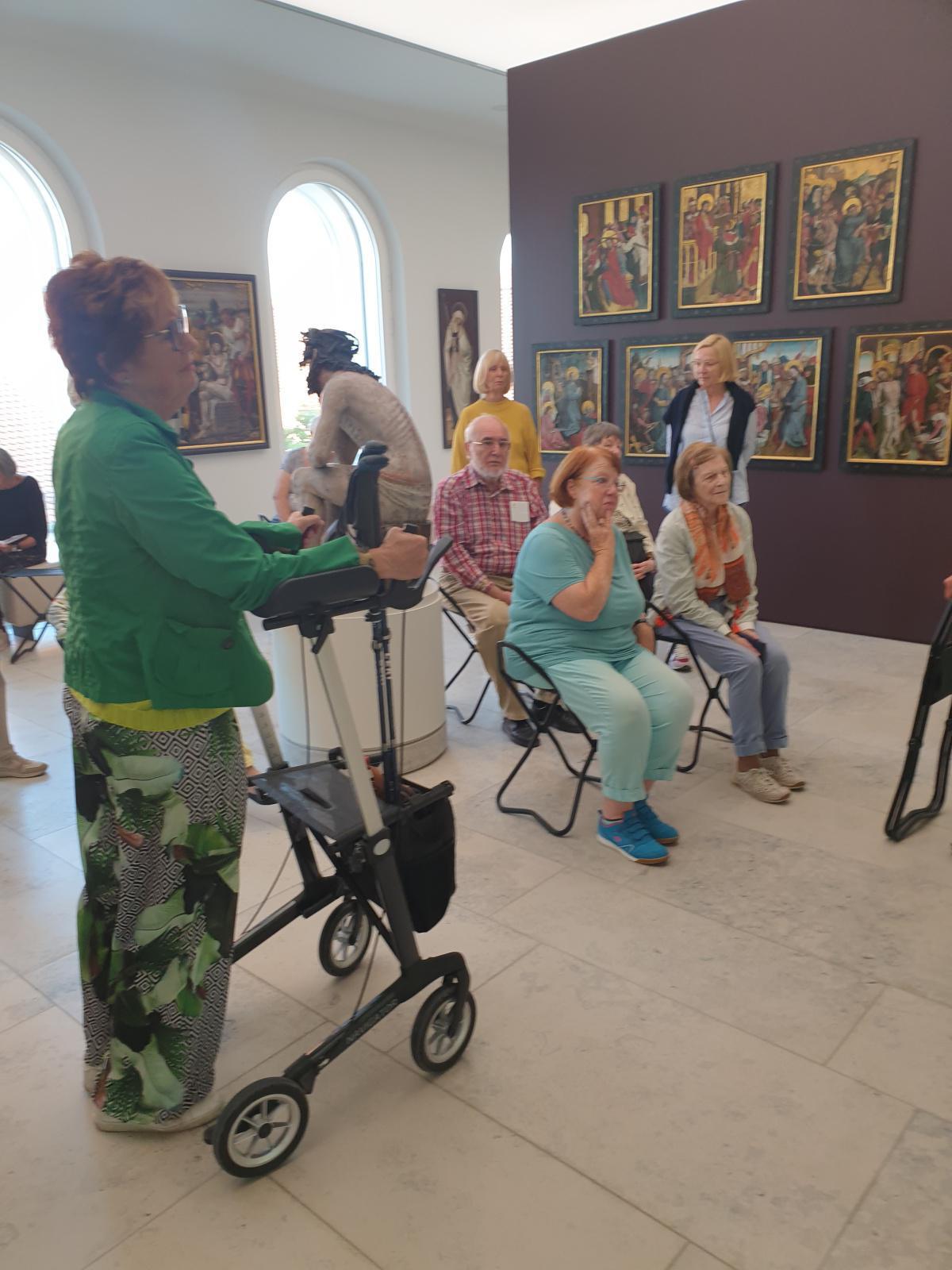 Kontraste in Freising: Der renovierte Domberg … Kontraste in Freising: Der renovierte Domberg …