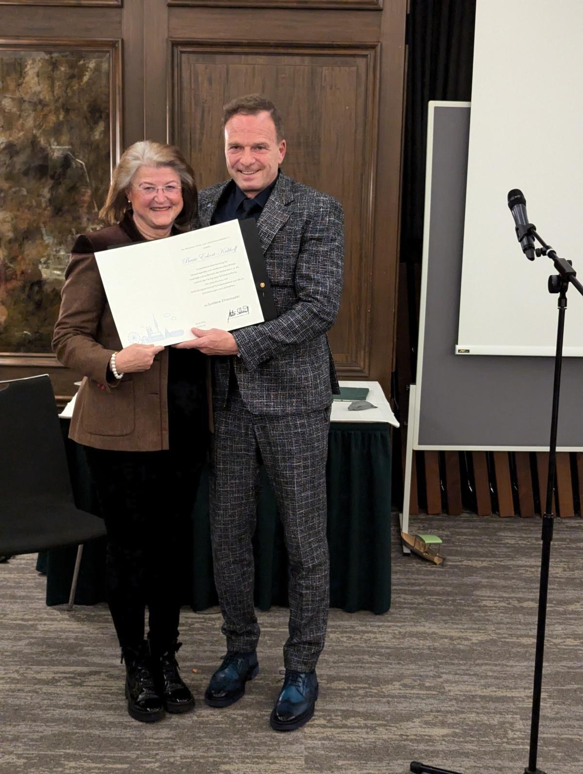 Der MLLV richtet auch 2024 wieder einen Ehrenabend für seine langjährigen Mitglieder aus Der MLLV richtet auch 2024 wieder einen Ehrenabend für seine langjährigen Mitglieder aus