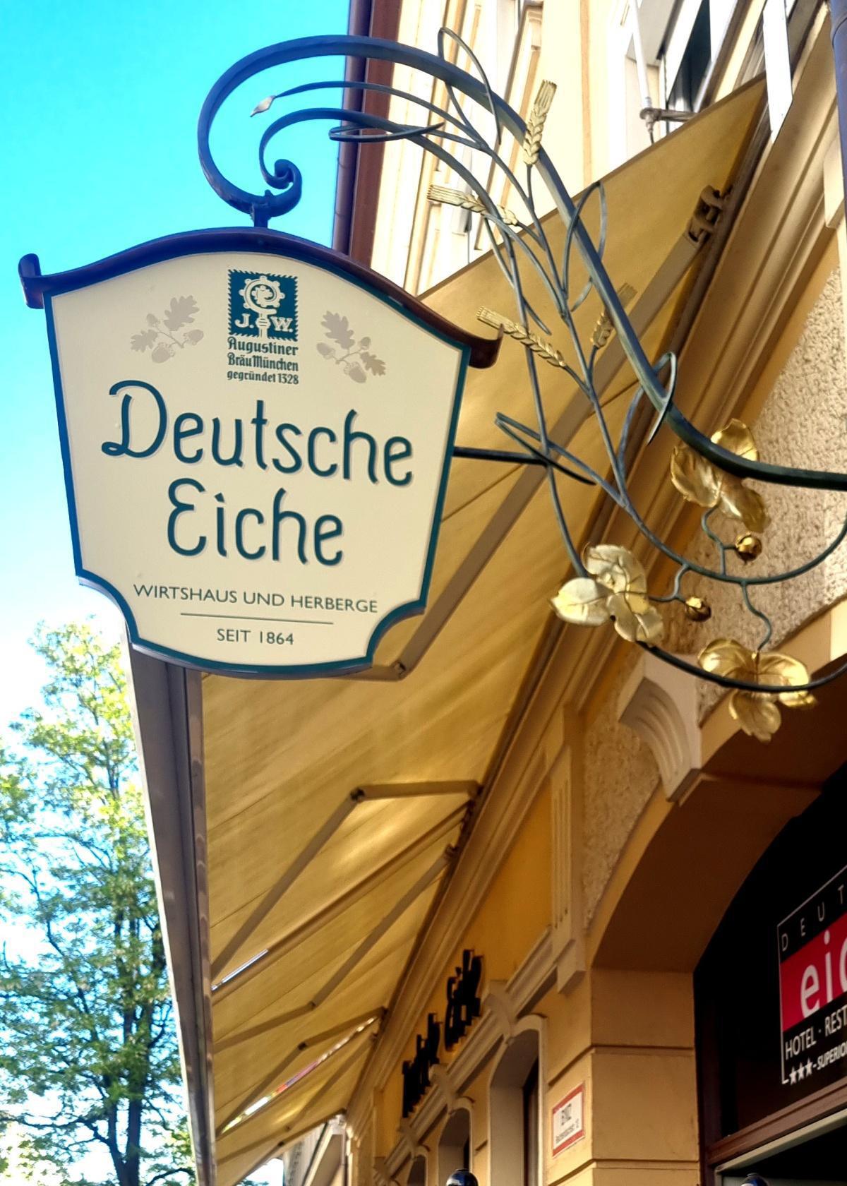 Die „Deutsche Eiche“ - eine Institution Die „Deutsche Eiche“ - eine Institution