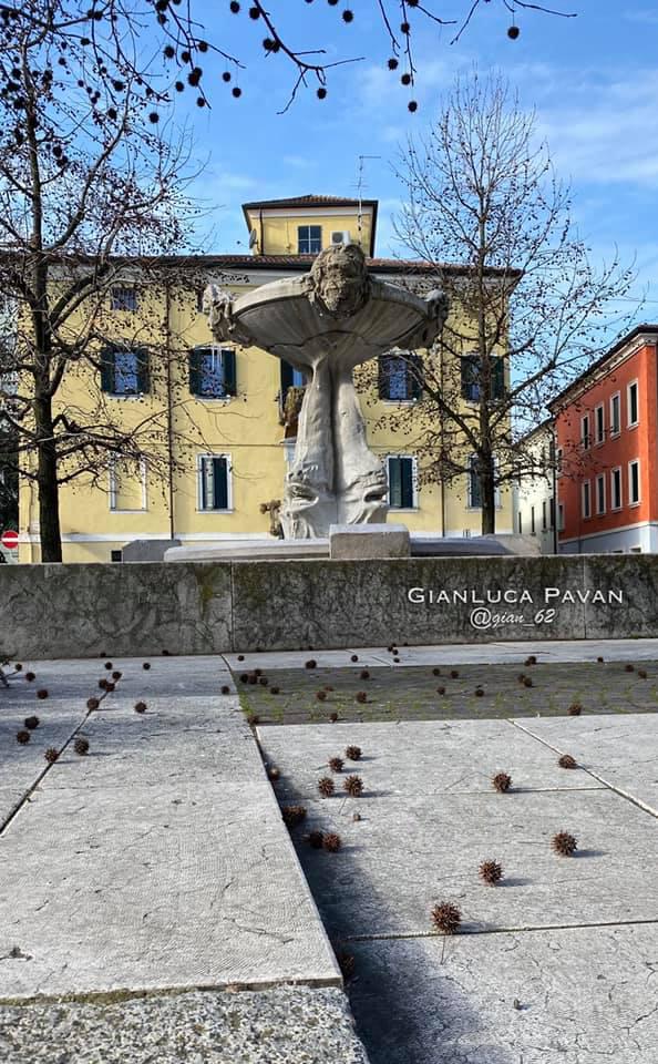 Fontana in Piazza San Martino