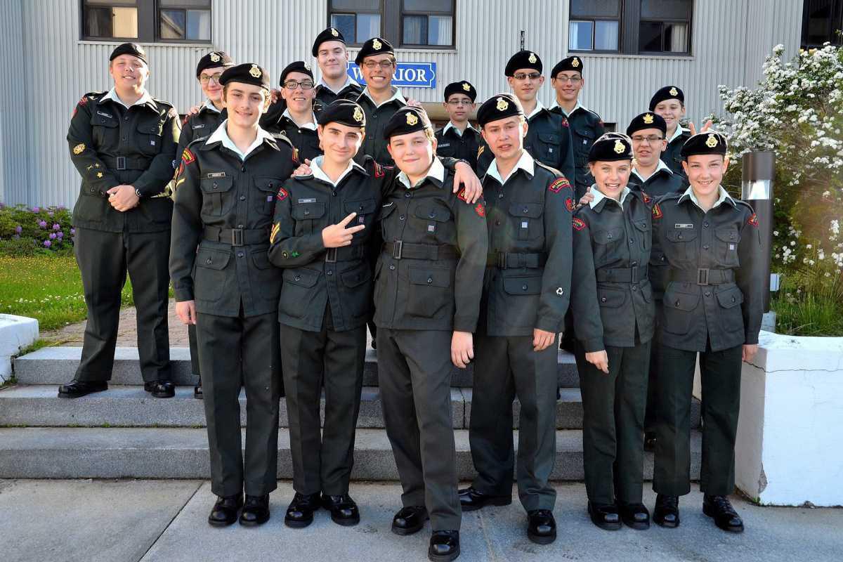 L'origine des associations des Cadets