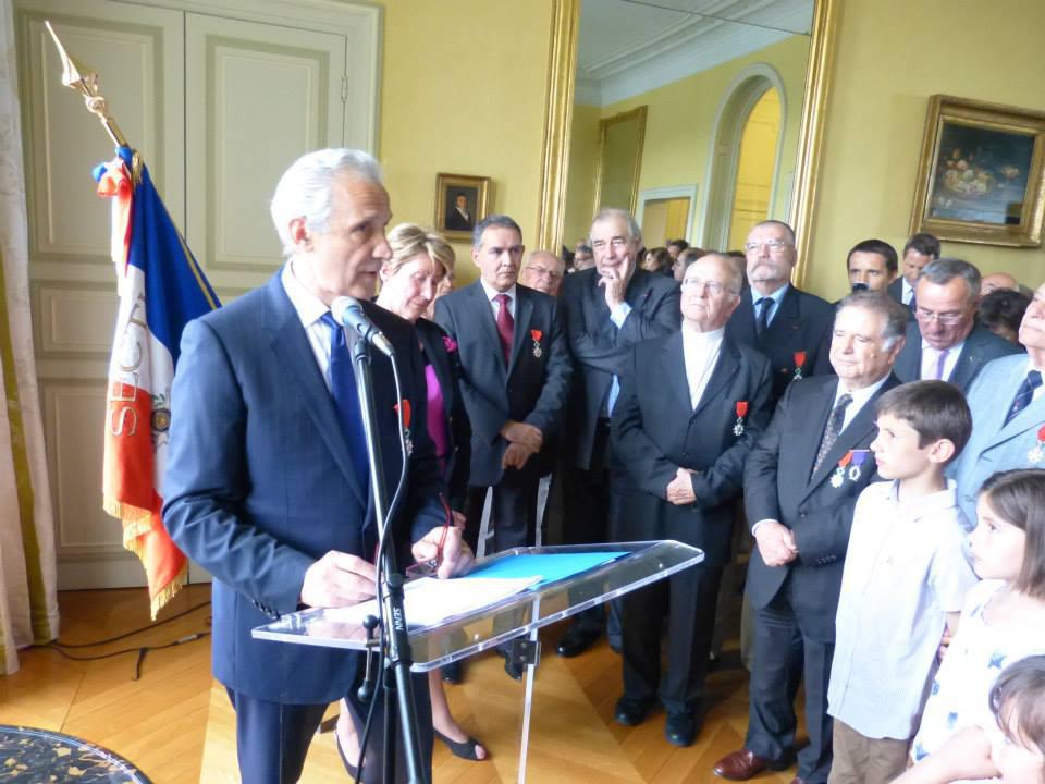 CENTRE E.LECLERC AVEC LA FAMILLE CHAUFOURNAIS