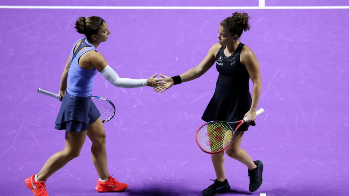 WTA Finals: Paolini ed Errani si fermano a Riad. Kudermetova e Mertens volano in semifinale WTA Finals: Paolini ed Errani si fermano a Riad. Kudermetova e Mertens volano in semifinale