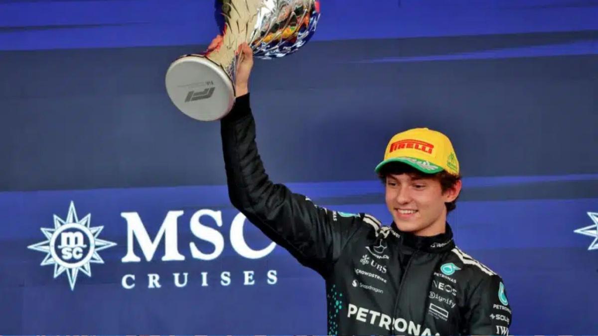 F1 GP Brasile 2025: Norris trionfa, Antonelli sorprende, Ferrari in crisi nera