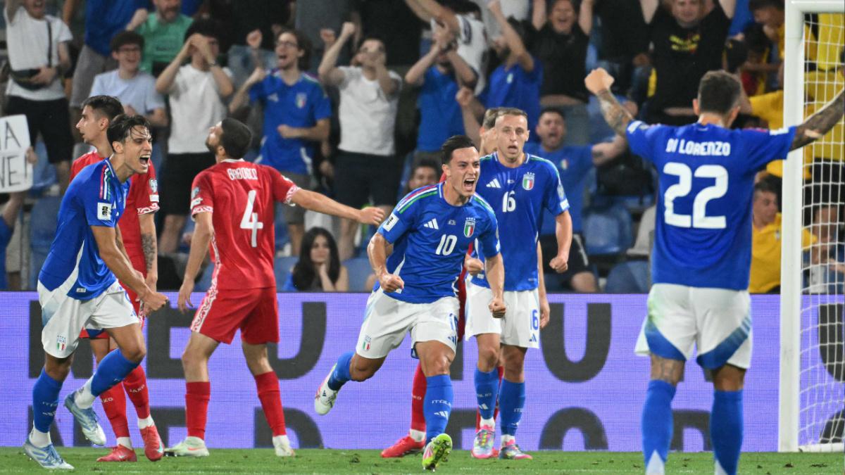 Italia, Gattuso chiama all’orgoglio: “Serve senso di appartenenza”. Contro la Moldova comincia la marcia verso il Mondiale Italia, Gattuso chiama all’orgoglio: “Serve senso di appartenenza”. Contro la Moldova comincia la marcia verso il Mondiale