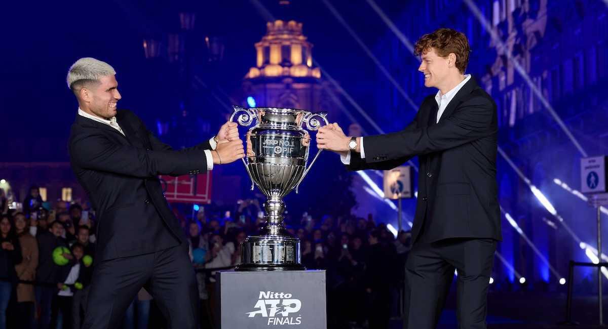 Sinner, trionfo bis: Alcaraz piegato in due set nella “partita dell’anno”. Torino incorona ancora il suo campione