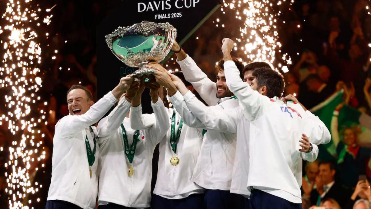 Italia da leggenda: terza Coppa Davis consecutiva e un posto nel club dei grandissimi. Volandri: “I ragazzi sono andati più veloci del previsto” Italia da leggenda: terza Coppa Davis consecutiva e un posto nel club dei grandissimi. Volandri: “I ragazzi sono andati più veloci del previsto”