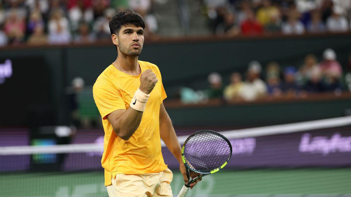 Indian Wells, Alcaraz rimonta Rinderknech dopo una battaglia: agli ottavi sfida con Ruud Indian Wells, Alcaraz rimonta Rinderknech dopo una battaglia: agli ottavi sfida con Ruud