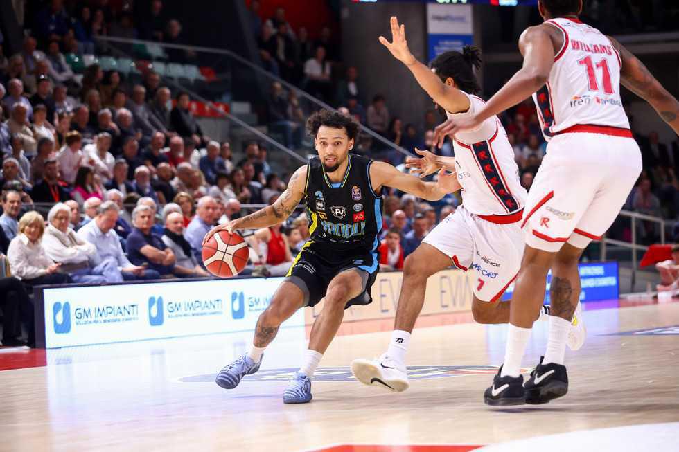 LBA 26ª giornata: spettacolo, rimonte e conferme LBA 26ª giornata: spettacolo, rimonte e conferme