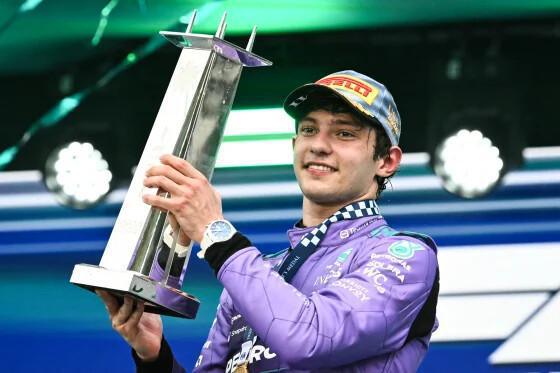 Gran Premio di Miami: nasce una stella, Kimi Antonelli domina e fa la storia Gran Premio di Miami: nasce una stella, Kimi Antonelli domina e fa la storia