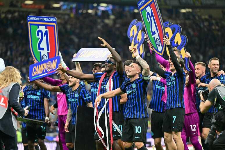 Cristian Chivu e la stagione della rivincita: come l’Inter è tornata regina d’Italia Cristian Chivu e la stagione della rivincita: come l’Inter è tornata regina d’Italia