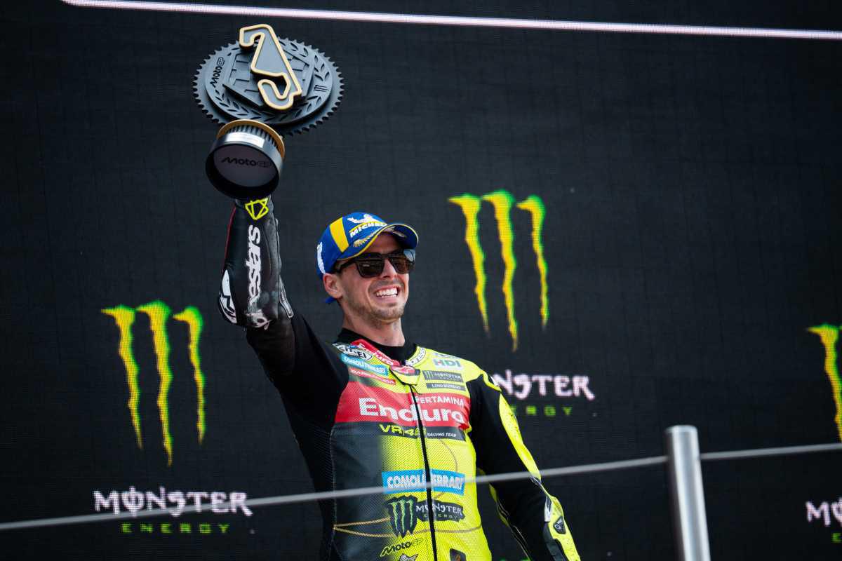 Caos totale in Catalogna: Di Giannantonio trionfa nel GP più folle dell’anno Caos totale in Catalogna: Di Giannantonio trionfa nel GP più folle dell’anno