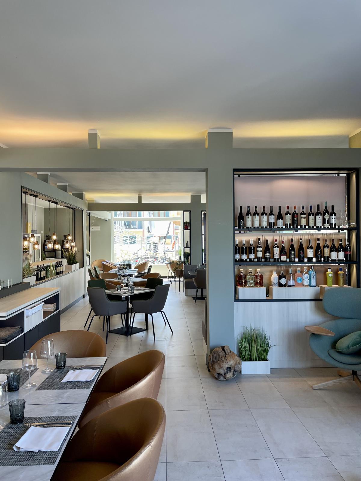 June Beach - Restaurant&Bar June Beach - Restaurant&Bar