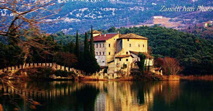 Castel Toblino Castel Toblino