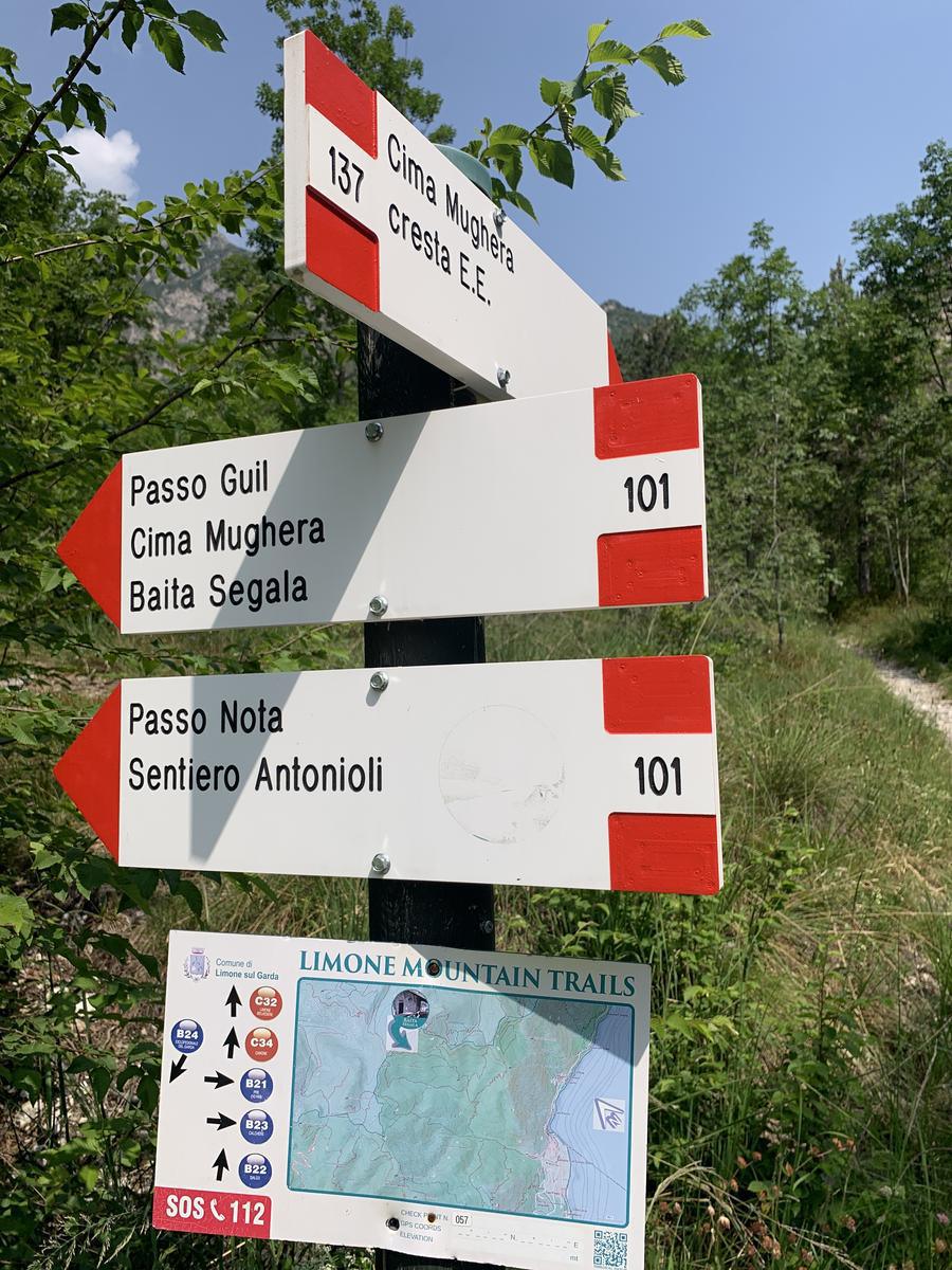 Escursione Limone sul Garda-Le Calchere Escursione Limone sul Garda-Le Calchere