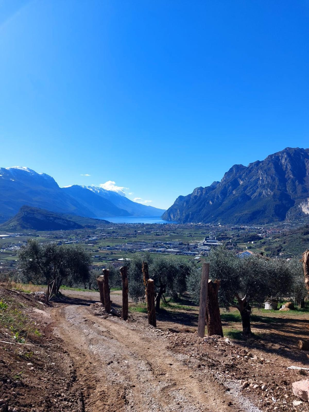 Arco - Anello Coste del Baone Arco - Anello Coste del Baone