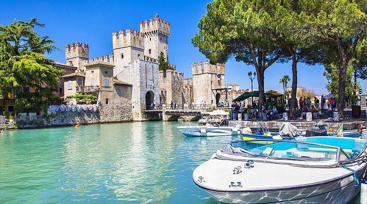 Passeggiata delle Muse Passeggiata delle Muse
