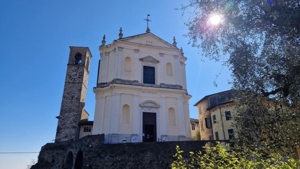 Passeggiata tra i borghi e i colli di Gardone Riviera (4,8 km) Passeggiata tra i borghi e i colli di Gardone Riviera (4,8 km)