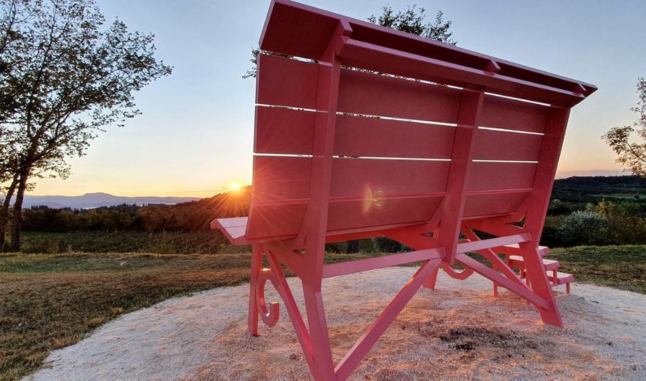 🌿 Il mondo visto dall'alto: la magia delle Grandi Panchine sul Lago di Garda