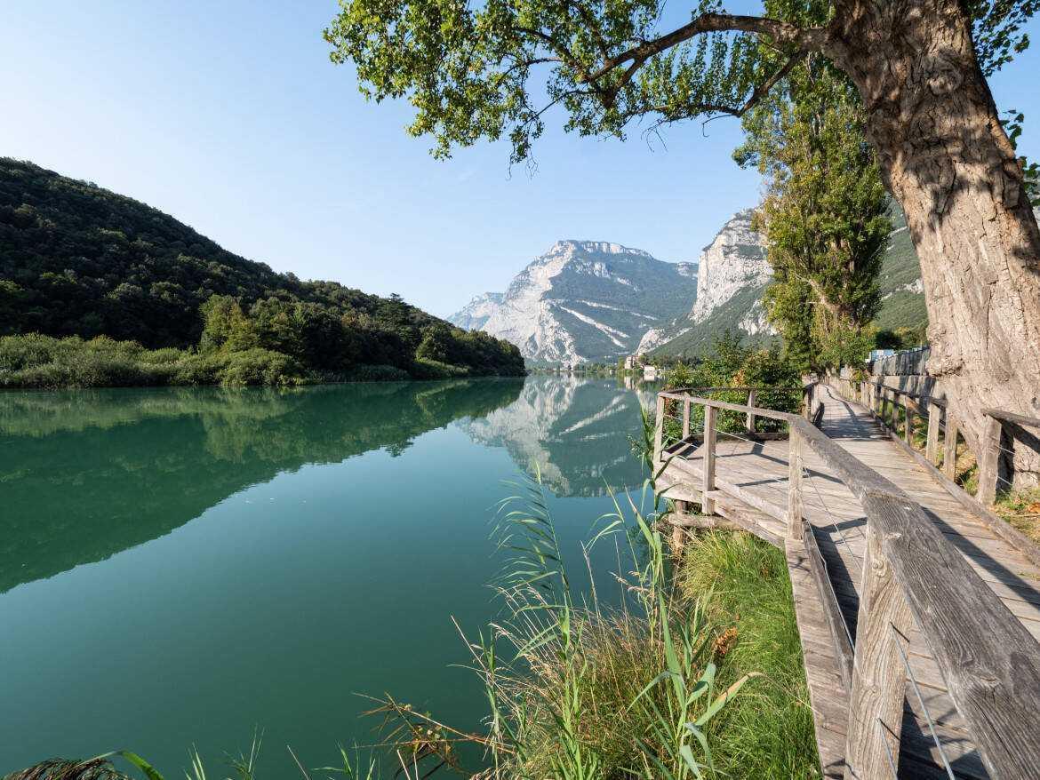 L'Anello della Valle dei Laghi: da Arco a Toblino e Cavedine L'Anello della Valle dei Laghi: da Arco a Toblino e Cavedine